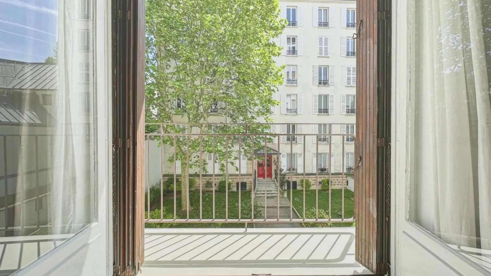 Flexliving - - Friant